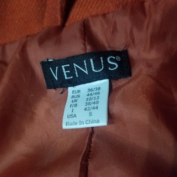 Venus Coat with Faux Fur detatchable hood - Picture 4 of 6